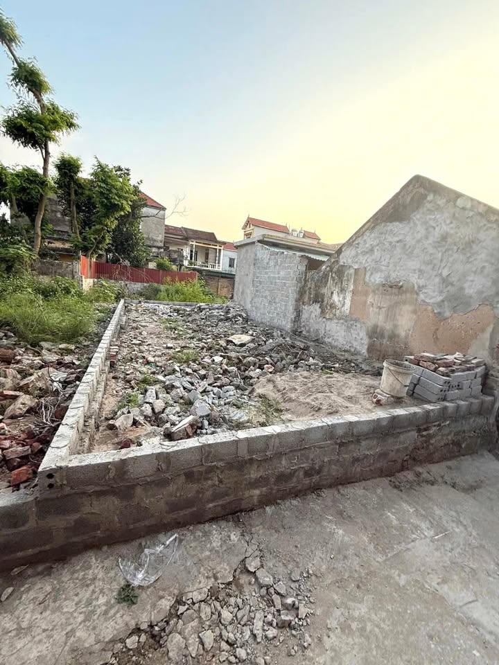 Nhà riêng Triều Đông, Tân Minh 44m² giá 1.8 tỷ - Gần chợ và hồ điều hòa!