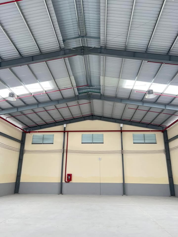 Kho cho thuê trong KCN Vĩnh Lộc, Bình Tân, 620m² - Khuôn viên rộng, xe container vào tận nơi!