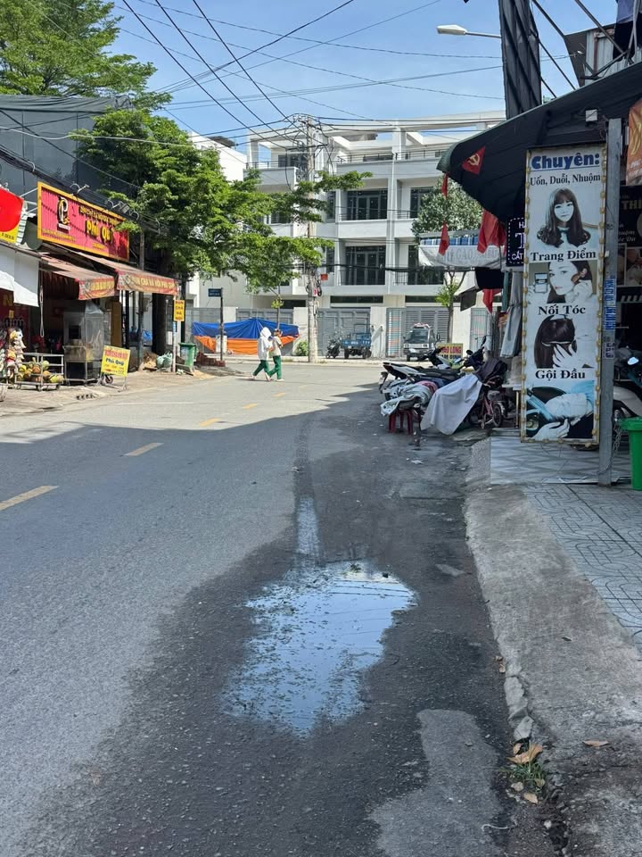 Bán gấp FrontHouse mặt tiền đường Lâm Thị Hố, quận 12, 84m² - Cơ hội đầu tư sinh lời!