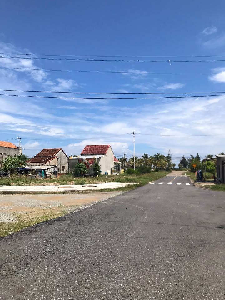 Bán đất khu dân cư Nam Tam Thanh, Tam Kỳ, Quảng Nam 120m² giá 1.8 tỷ - Vị trí đắc địa gần biển!