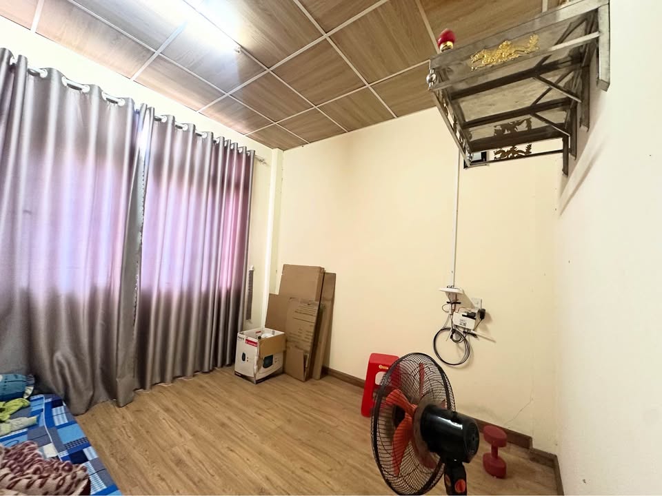 Nhà kiên cố đường Ngô Thị Nhậm, Đà Lạt 56m² giá 2.7 tỷ - Sẵn sàng vào ở ngay!