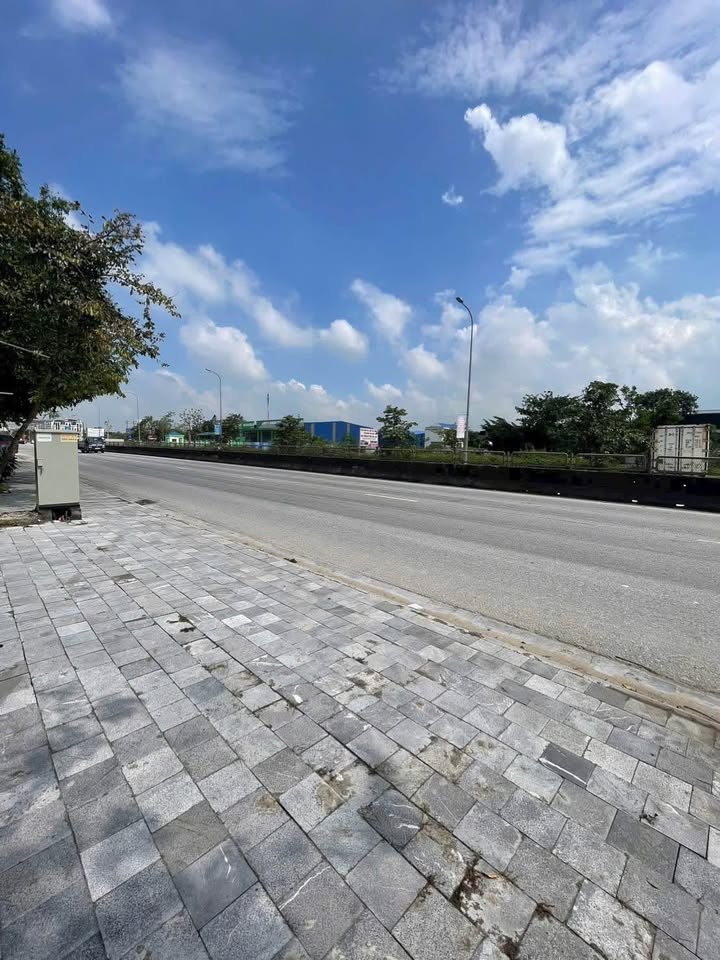 Đất thổ cư 68m² giá 2.25 tỷ - Khu vực kinh doanh sầm uất tại Tân Phong!