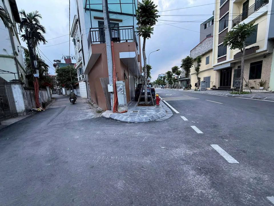 Đất Bát Khối Long Biên 35m² giá 6 tỷ - Ô tô tránh, kinh doanh sầm uất!