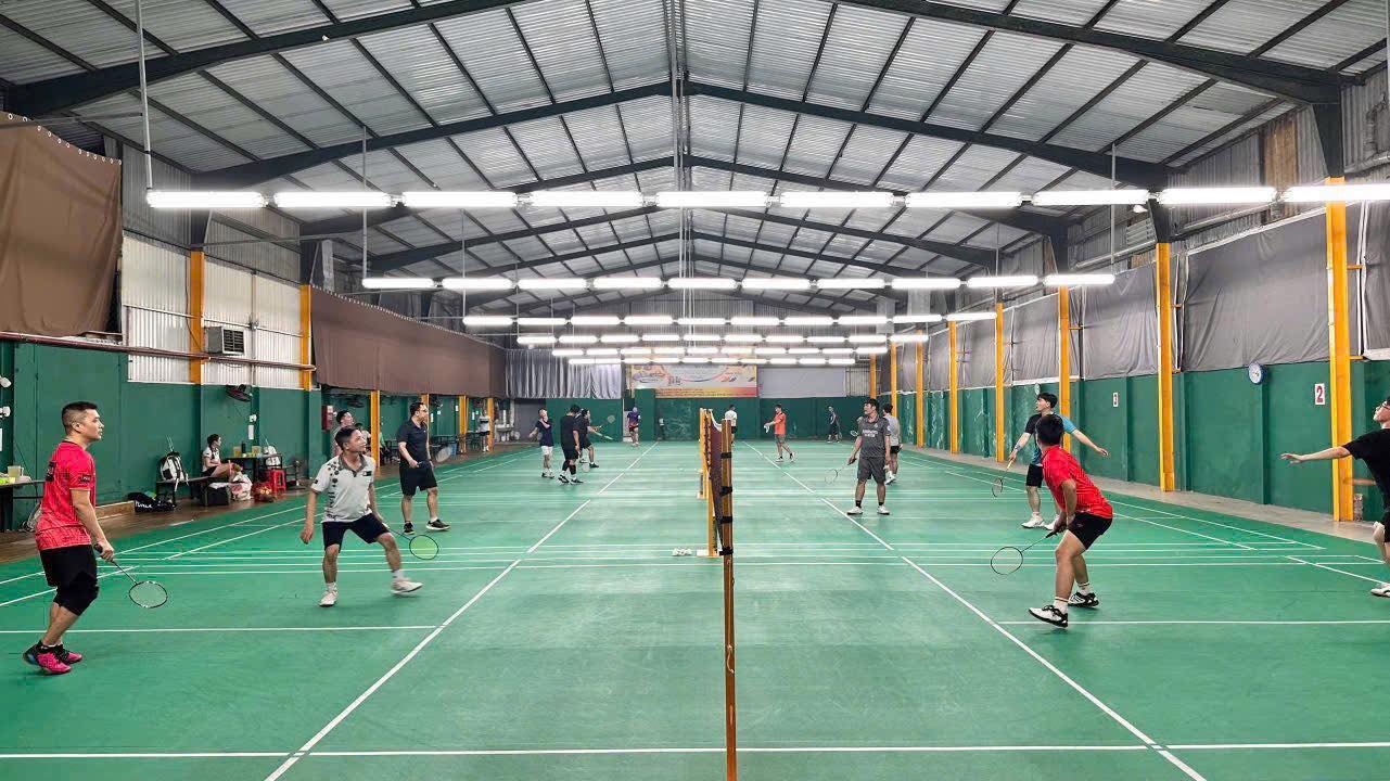 Sang nhượng cụm 7 sân cầu lông tại Lái Thiêu, Bình Dương - Giá 400 triệu!