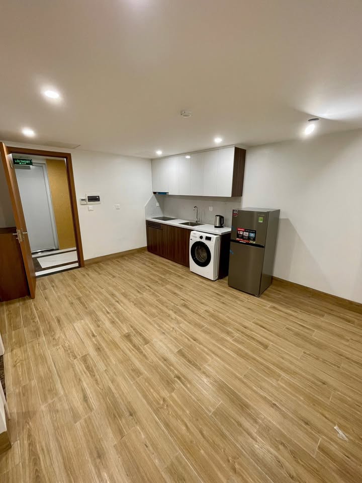 Căn hộ cao cấp cho thuê tại Hoàng Hoa Thám, Ba Đình 60m² - Đầy đủ nội thất tiện nghi!