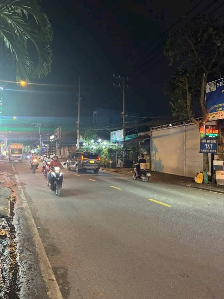 Nhà mặt tiền Võ Văn Vân, Bình Chánh 84m² giá 6.5 tỷ - Cơ hội đầu tư tuyệt vời!