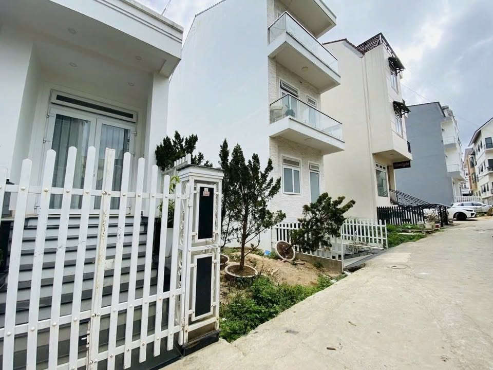 Đất Thông Thiên Học F2 Đà Lạt 99m² giá 6.3 tỷ - Vị trí trung tâm thuận lợi