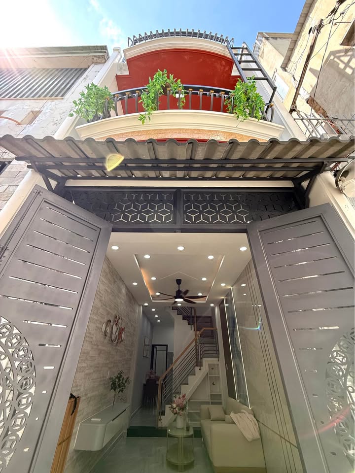 Nhà mini 3 PN tại Gò Vấp 39m² giá 4.68 tỷ - Đầy đủ nội thất, tiện nghi