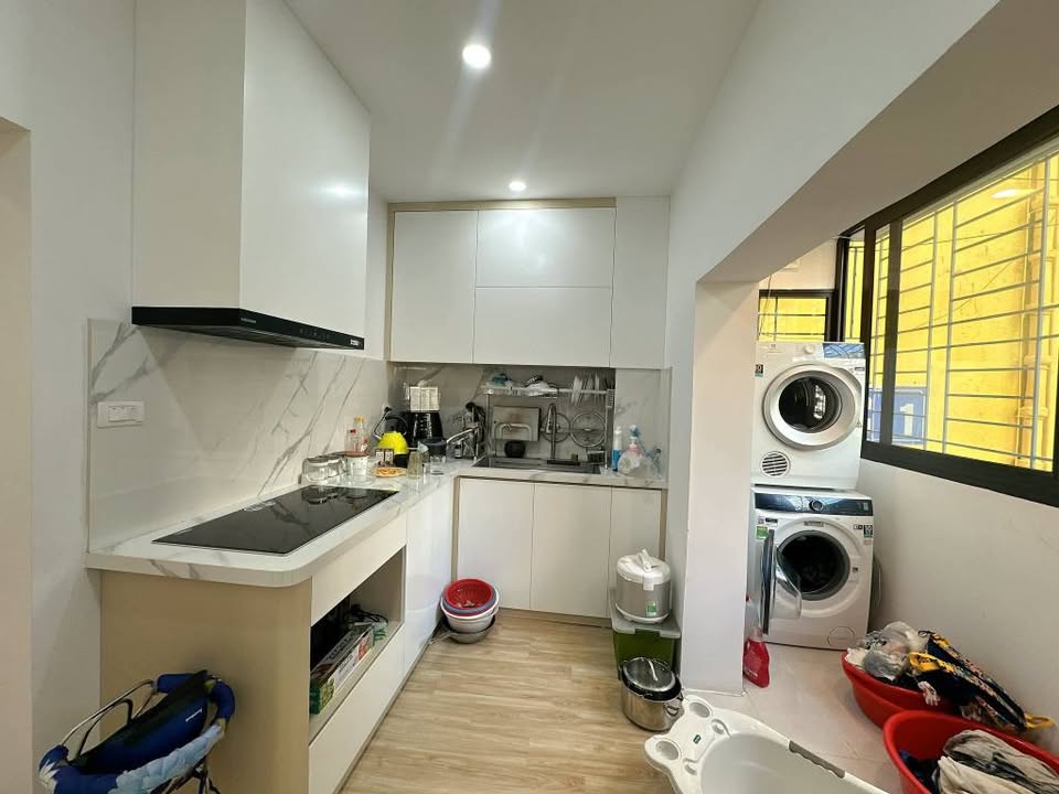 Căn hộ Tập thể Hoàng Ngọc Phách 80m² giá 5.6 tỷ - Lô góc, ô tô đỗ ngày đêm!