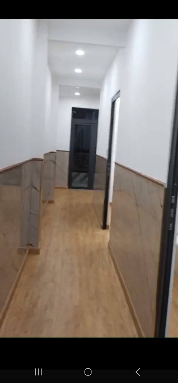 Nhà mặt tiền Đông Thạnh 8, Hóc Môn 80m² giá chỉ 6 tỷ - Đầy đủ nội thất, sẵn sàng vào ở!