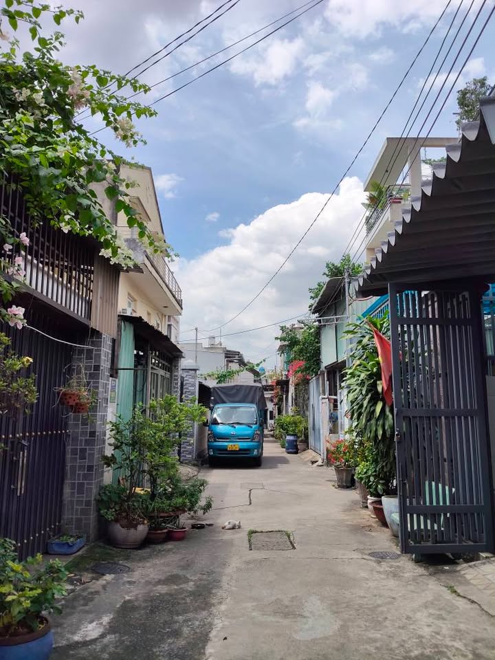 Đất nền Dĩ An 108m² giá 3.85 tỷ - Vị trí vàng ngay trung tâm!