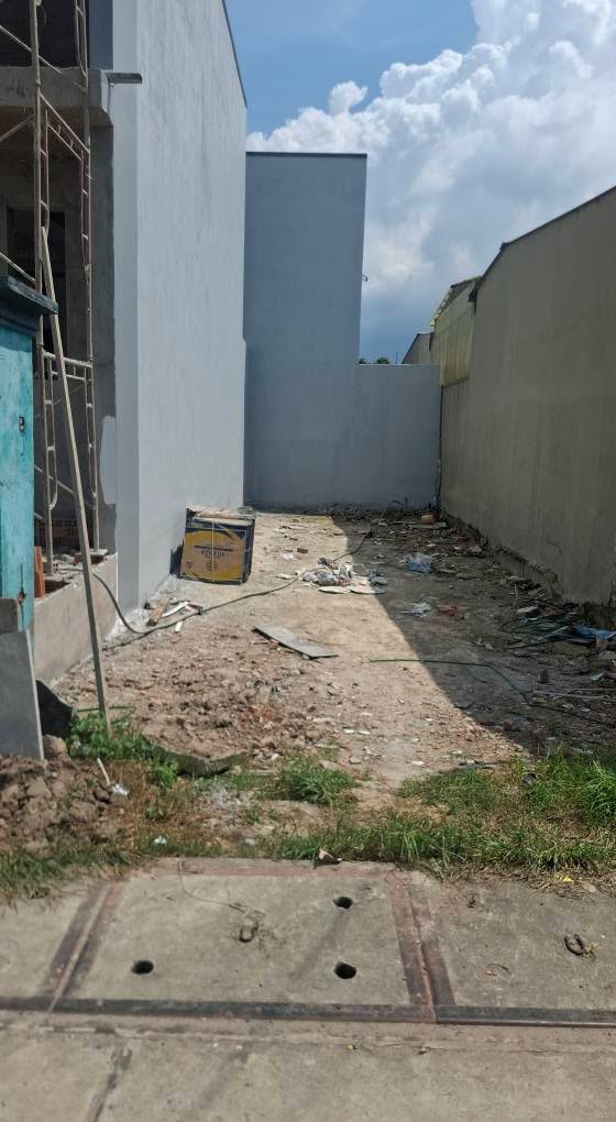 Đất thổ cư Hóc Môn 90m² giá 2.3 tỷ - Vị trí kinh doanh thuận lợi!