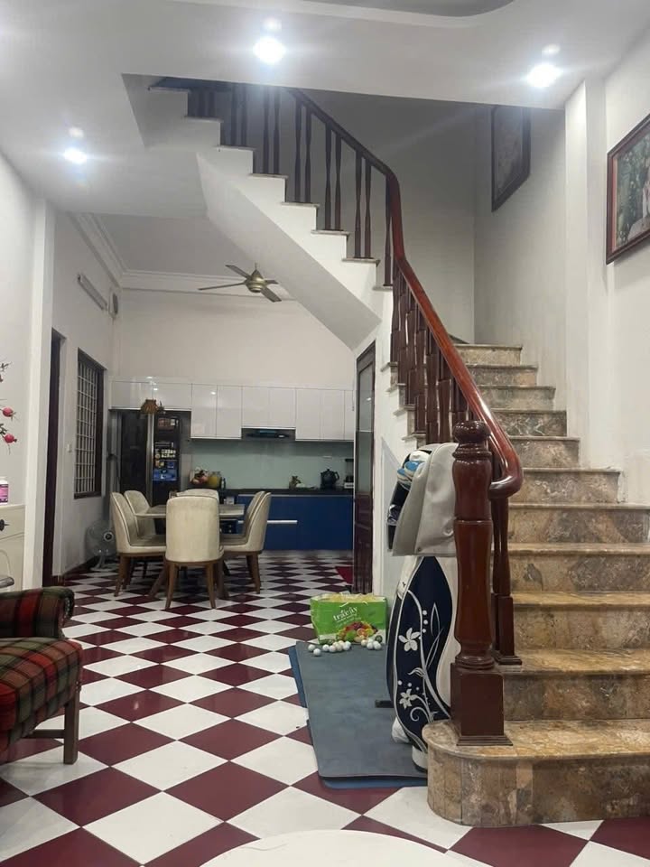 Nhà cho thuê ngõ Vương Thừa Vũ 50m² - 4 tầng - Giá chỉ 16 triệu!