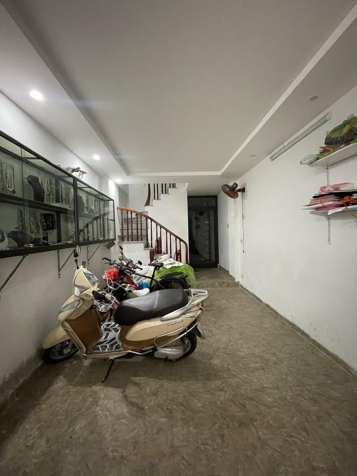 Shophouse cho thuê tại Kim Mã, Ba Đình 30m² - Vị trí kinh doanh đắc địa!