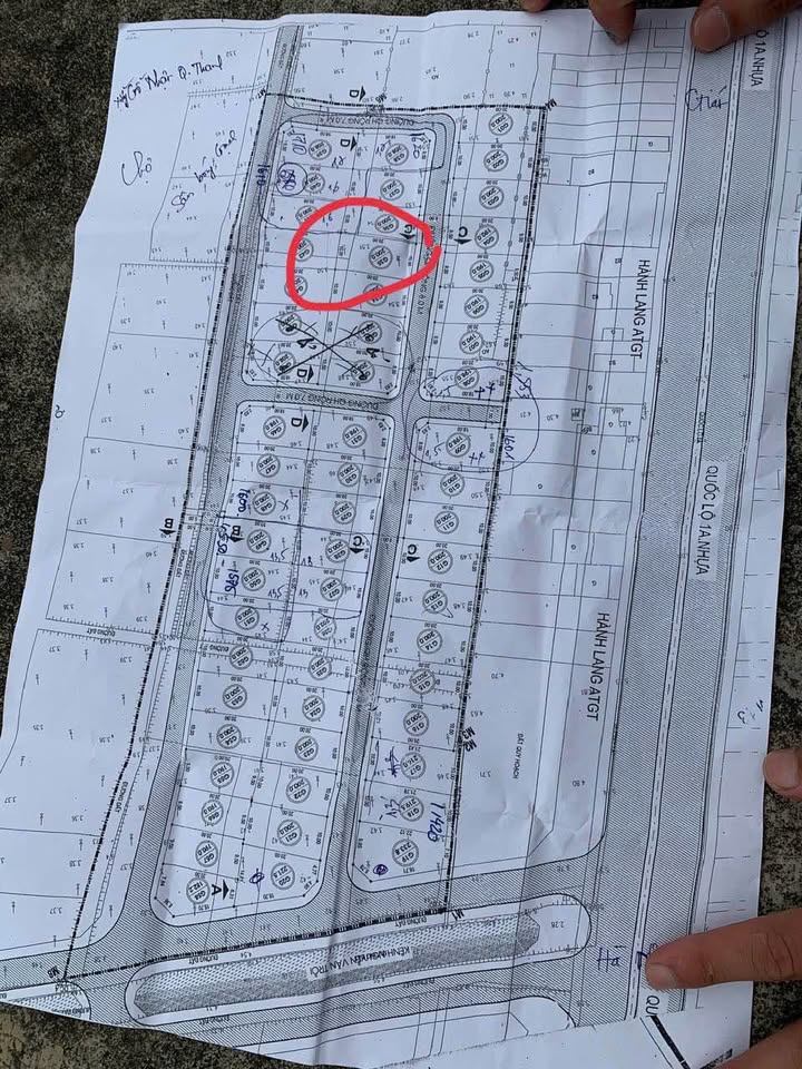 Đất đấu giá Quỳnh Thạch 200m² giá 2.2 tỷ - Sổ đỏ chính chủ, vị trí đắc địa!