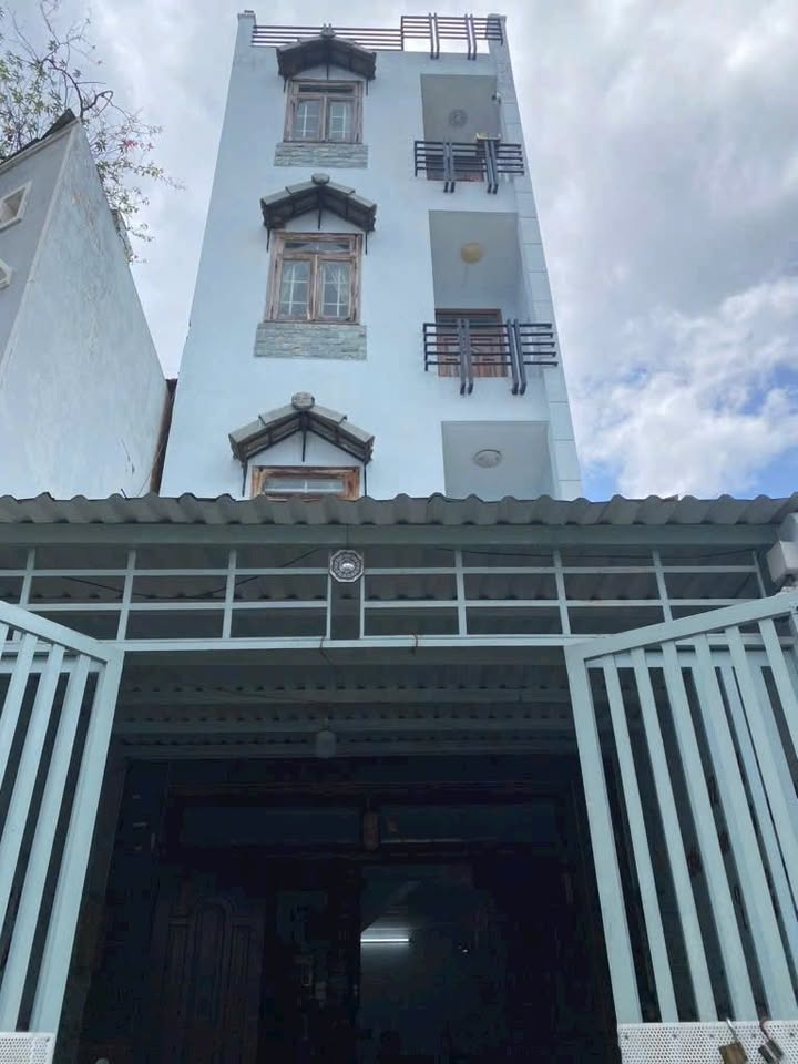 Nhà hẻm xe hơi Huỳnh Tấn Phát, Quận 7, 52m² giá 6.1 tỷ - Chính chủ thiện chí bán!