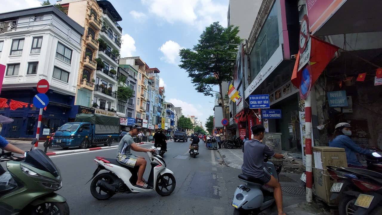 Nhà mặt phố Tôn Đức Thắng Đống Đa 42m² giá nhỉnh 3x tỷ - Đầu tư sinh lời ngay!