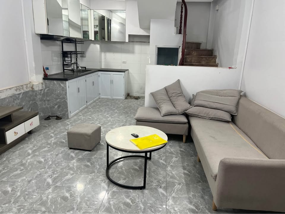 Nhà phố Lĩnh Nam Hoàng Mai 32m² giá 5.85 tỷ - Sẵn sàng vào ở ngay!