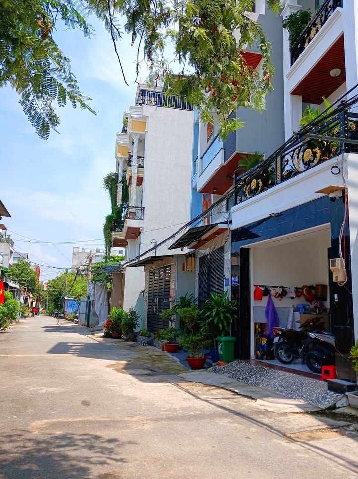 Nhà phố Tô Ngọc Vân, Q.12, 80m² giá 6 tỷ - Nhà đẹp giá hạt dẻ, sẵn sàng cho bạn!