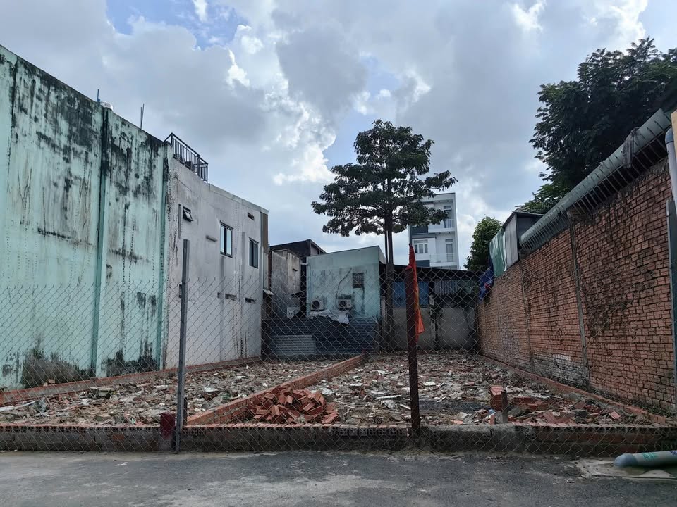 Đất nền Thủ Đức 100m² giá 6.9 tỷ - Cặp song sinh tuyệt vời cho đầu tư!