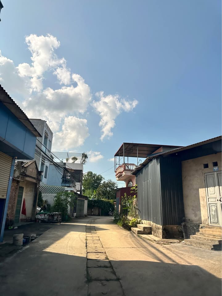 Đất nền Đề Thám, Cao Bằng 150m² chỉ 1 tỷ - Địa thế đẹp, dân cư đông đúc!