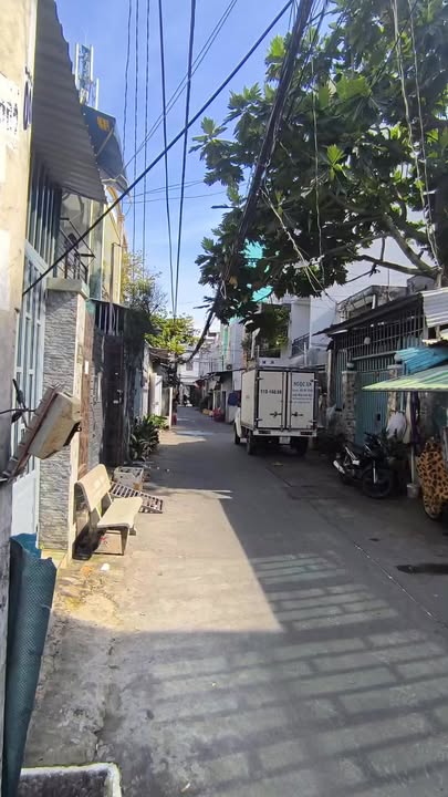 Nhà bán Lý Thánh Tông, Tân Phú 80m² giá 7.5 tỷ - Ô tô vào nhà thoải mái!