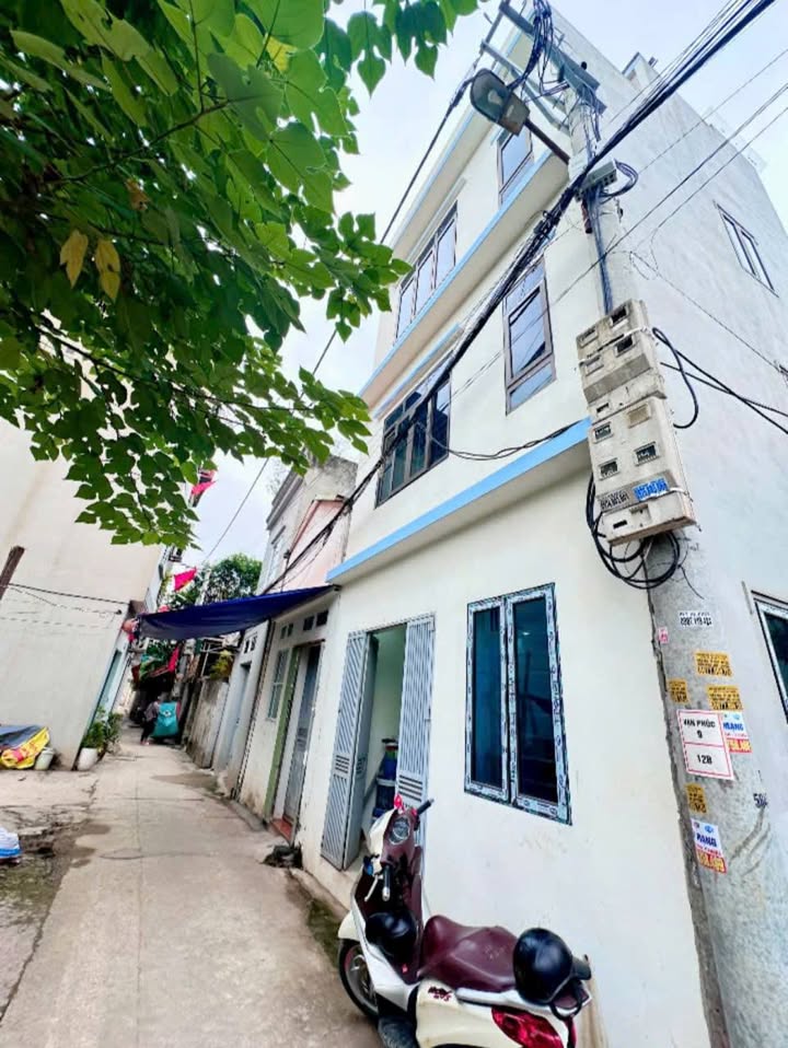 Nhà 4 tầng tại Vạn Phúc, Thanh Trì 30m² giá 3 tỷ - Ô tô đỗ cửa