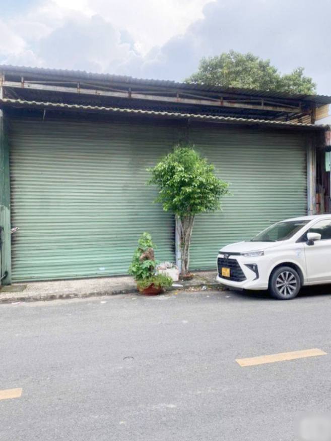 Mặt bằng kinh doanh cho thuê đường Thoại Ngọc Hầu, Quận Tân Phú 117m² - Giá chỉ 13 triệu/tháng!