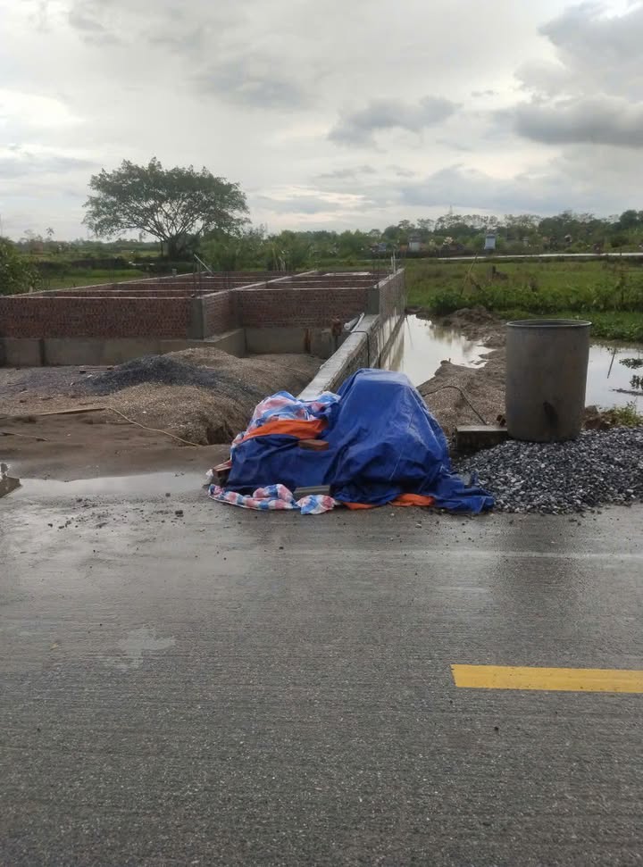 Đất nền Thị Trấn Bình Mỹ 200m² giá 1.5 tỷ - Ô tô tránh nhau