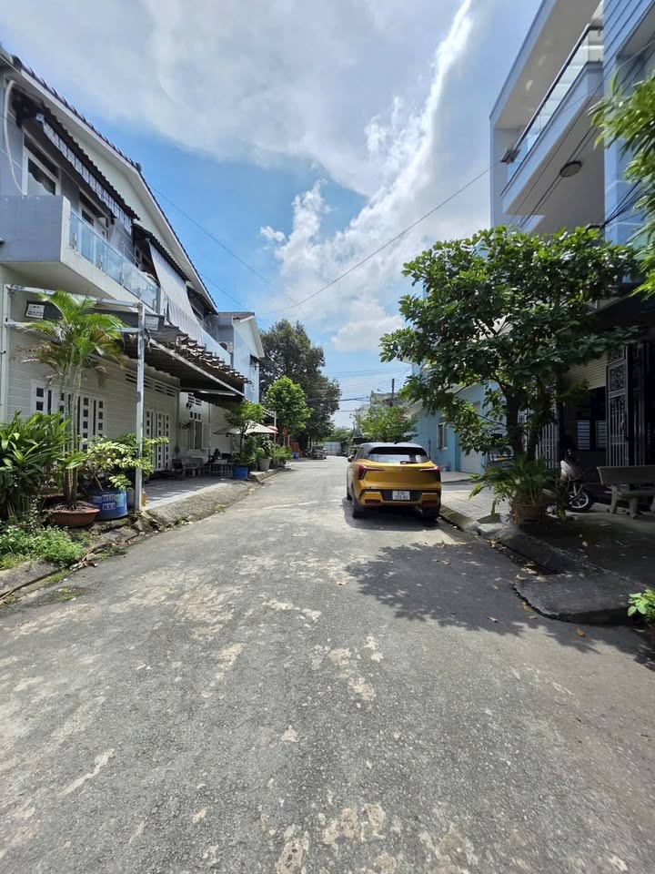 Bán đất 2 mặt tiền Tân Đông Hiệp, Dĩ An 75m² giá 3.4 tỷ - Cơ hội đầu tư tuyệt vời!