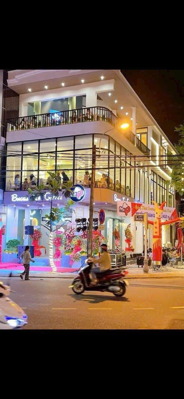 Bán nhà FrontHouse 3 tầng 176m² - Hai mặt tiền Nguyễn Văn Thoại và Châu Thị Vĩnh Tế, Đà Nẵng - Giá hấp dẫn chỉ 50 tỷ!
