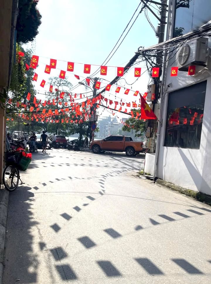 Đất Bồ Đề Long Biên 60m² giá thỏa thuận - Sổ đỏ chính chủ, đầu tư sinh lời!