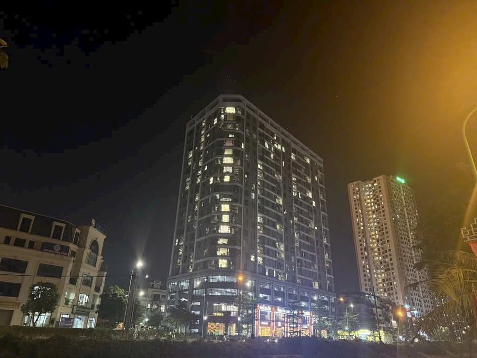 Tòa nhà FrontHouse 210m² tại phố Trịnh Đình Cửu, Hoàng Mai - Đầu tư sinh lời ngay lập tức!