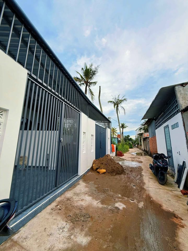 Nhà hẻm ô tô Trần Quang Khải 110m² giá 1.35 tỷ - Sổ đỏ chính chủ, thương lượng