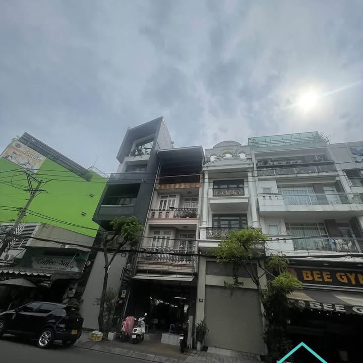 Nhà mặt tiền Tân Bình 290m² giá 17 tỷ - Kinh doanh sầm uất!