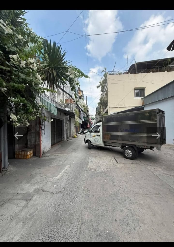 Nhà mặt tiền Nguyễn Trọng Tuyển, Tân Bình 35m² giá 7.999 tỷ - Đầu tư sinh lời lý tưởng!