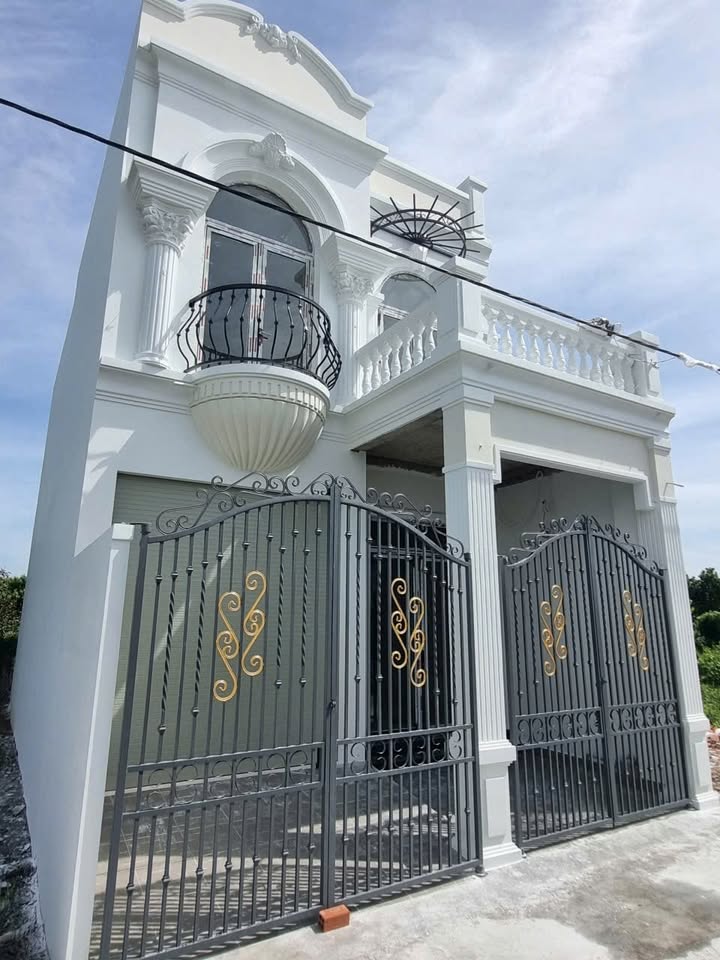 Nhà 2 tầng phường Trường An, Vĩnh Long 90m² giá 2.15 tỷ - Sẵn sàng vào ở!