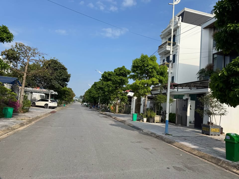 Đất nền Nguyễn Khuyến, Móng Cái 120m² giá 3 tỷ - Chính chủ bán gấp!