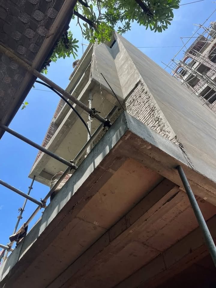 Nhà 6 tầng Xuân La 75m² giá thỏa thuận - Ô tô vào tận nhà, sẵn sàng ở ngay!