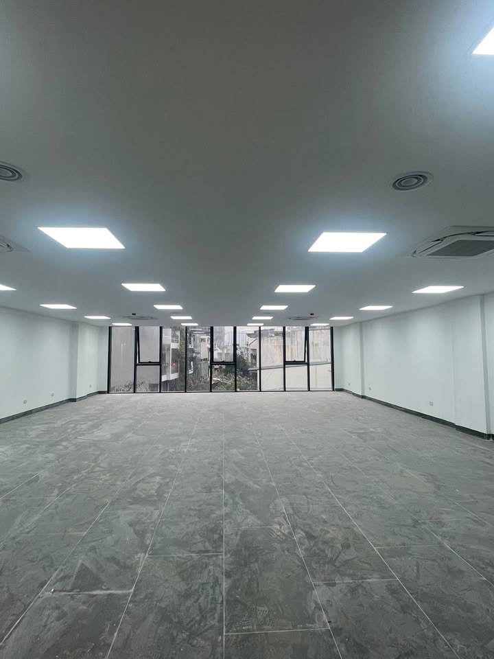 Cho thuê sàn văn phòng 170m² tại Vạn Phúc, Hà Đông - Giá hợp lý 25 triệu/tháng!