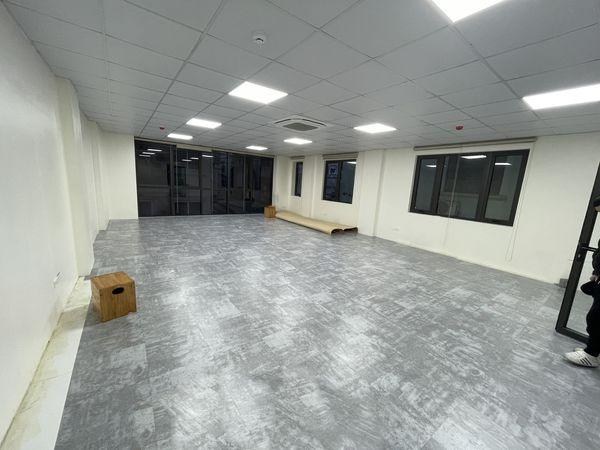 Văn phòng cho thuê tại Thái Hà, Đống Đa 90m² chỉ 15 triệu - Không gian làm việc lý tưởng!