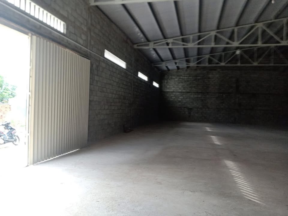 Kho xưởng cho thuê đường Nguyễn Văn Huyên, Tuy Hòa 720m² giá 16 triệu/tháng - Hợp đồng lâu dài