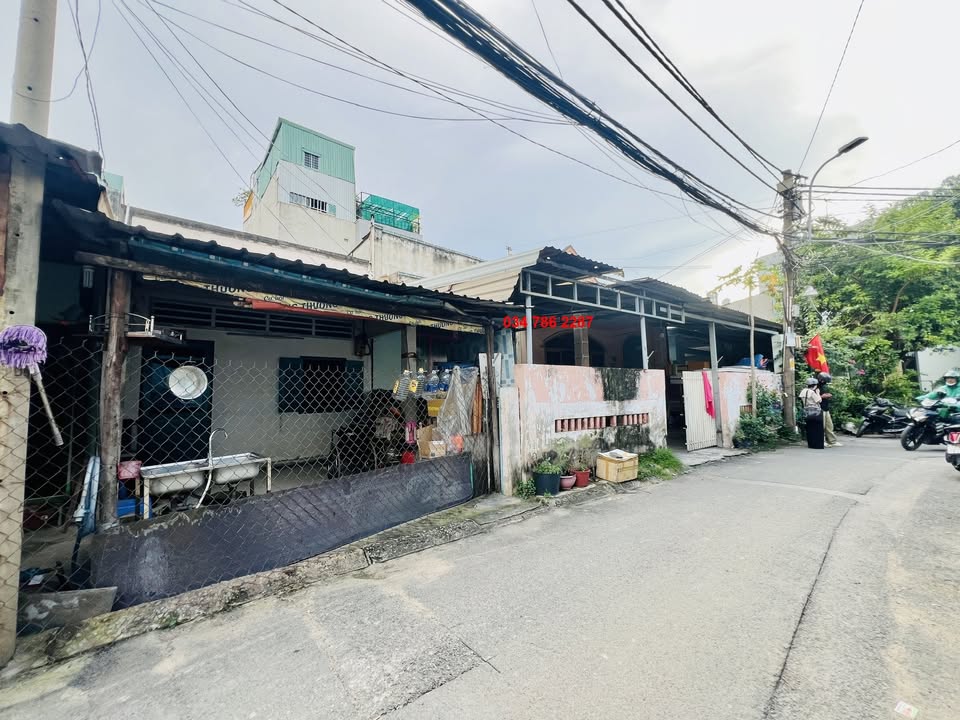 Đất mặt tiền 20m hẻm nhựa Kinh Doanh Quận 9 80m² giá 6.95 tỷ - Tiềm năng sinh lời cao!