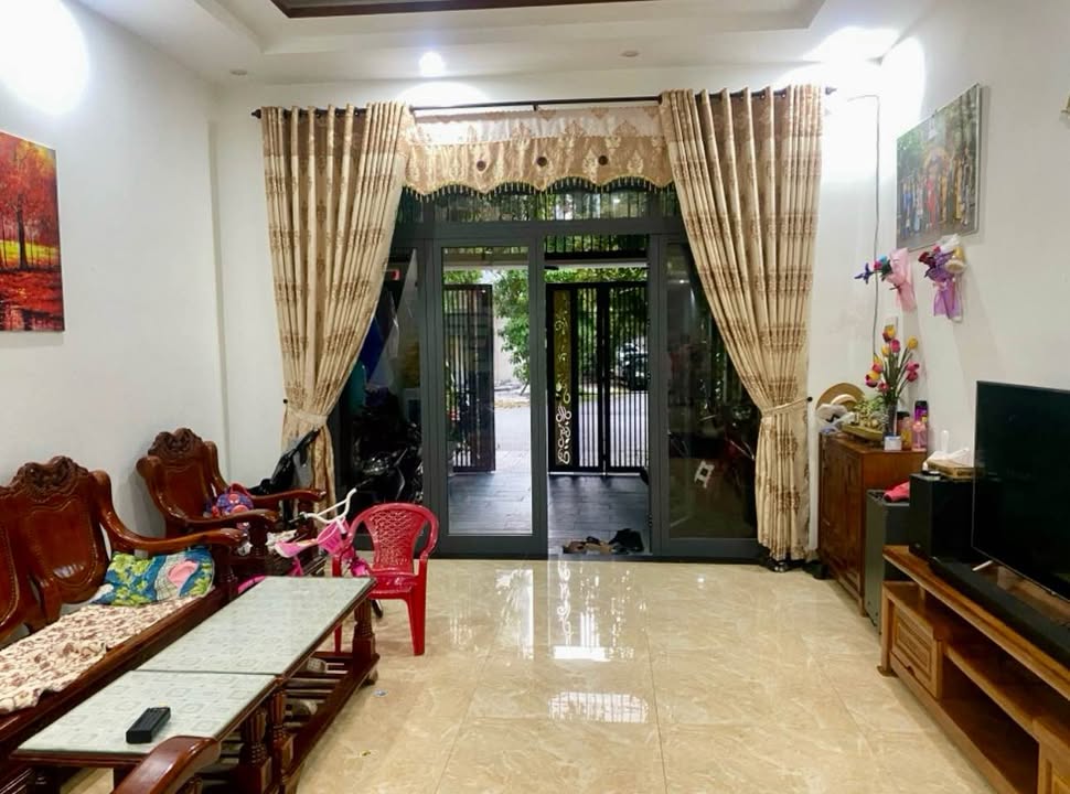 Nhà phố Đa Phước, Ngũ Hành Sơn 100m² giá 8 tỷ - Thiết kế hiện đại, sẵn sàng vào ở!
