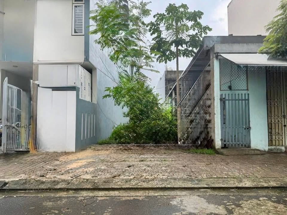 Bán lô đất mặt tiền Trần Quý Khoách, Đà Nẵng 90m² - Vị trí đẹp gần Hồ Tùng Mậu!