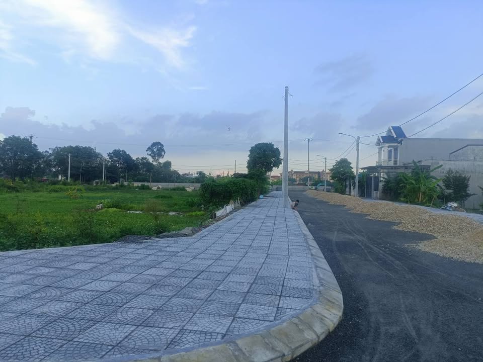 Đất nền lô góc Ngọc Sơn Kim Bảng 196m² giá 1.96 tỷ - Đầu tư sinh lời hấp dẫn!