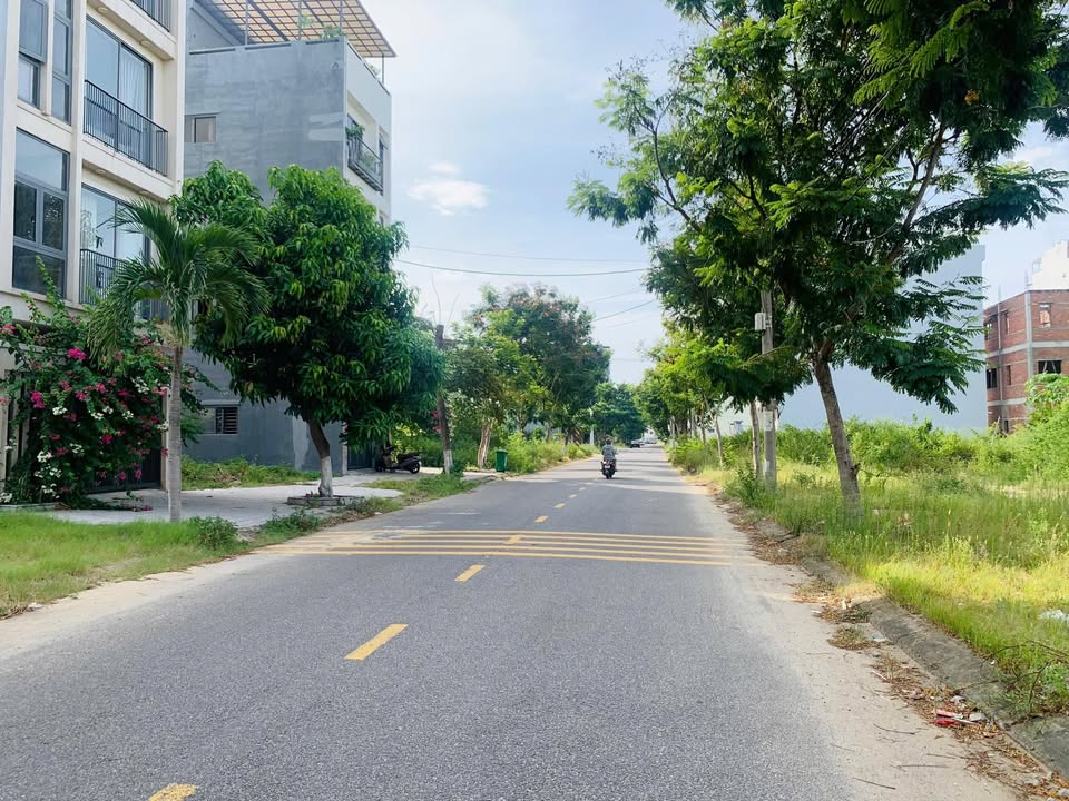 Đất nền đường Nguyễn Xiển, Sơn Thủy, Ngũ Hành Sơn 100m² chỉ 8 tỷ - Vị trí sát biển