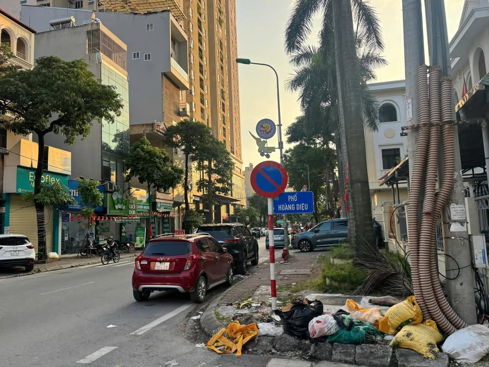 Nhà 2 tầng 47m² phố Hoàng Diệu, Hà Đông giá chỉ 10 tỷ - Tiện ích vượt trội!