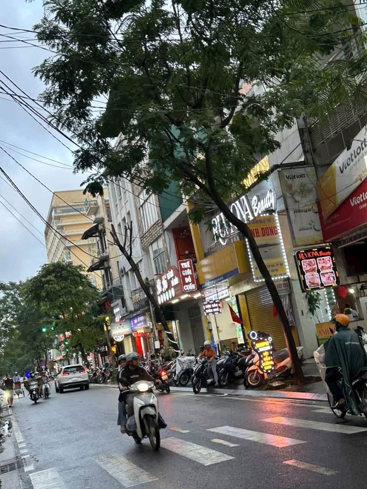 Khách sạn Trần Cao Vân - TP Huế 100m² giá 10 tỷ - Đầu tư sinh lời ngay!