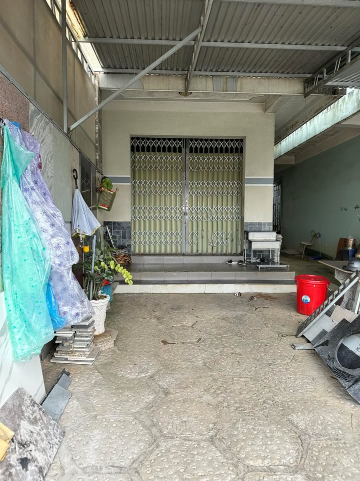 Nhà cho thuê tại phường Xuân Trường, Đà Lạt - Mặt tiền kinh doanh, sân rộng rãi!